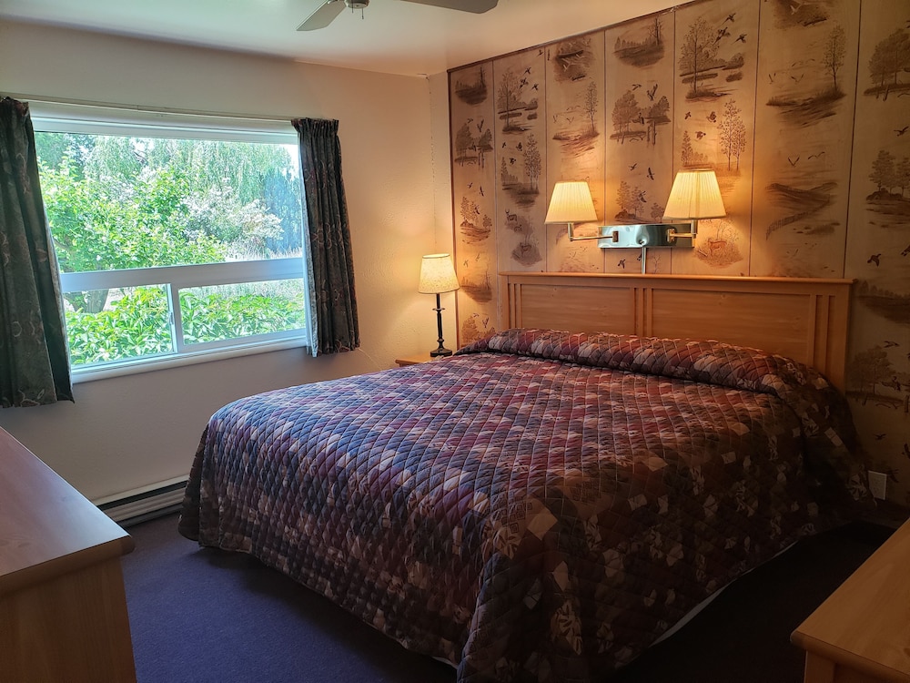 Bridge Street Inn - photo 6