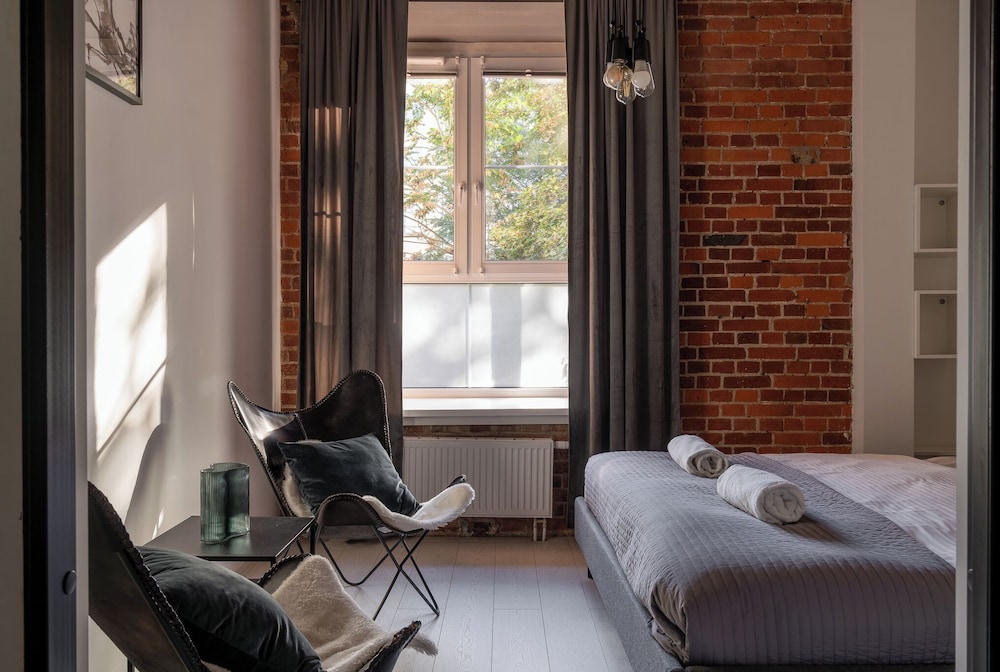 RentPlanet Nowa Papiernia — 4-Star Luxury Hotel in Wroclaw, Poland