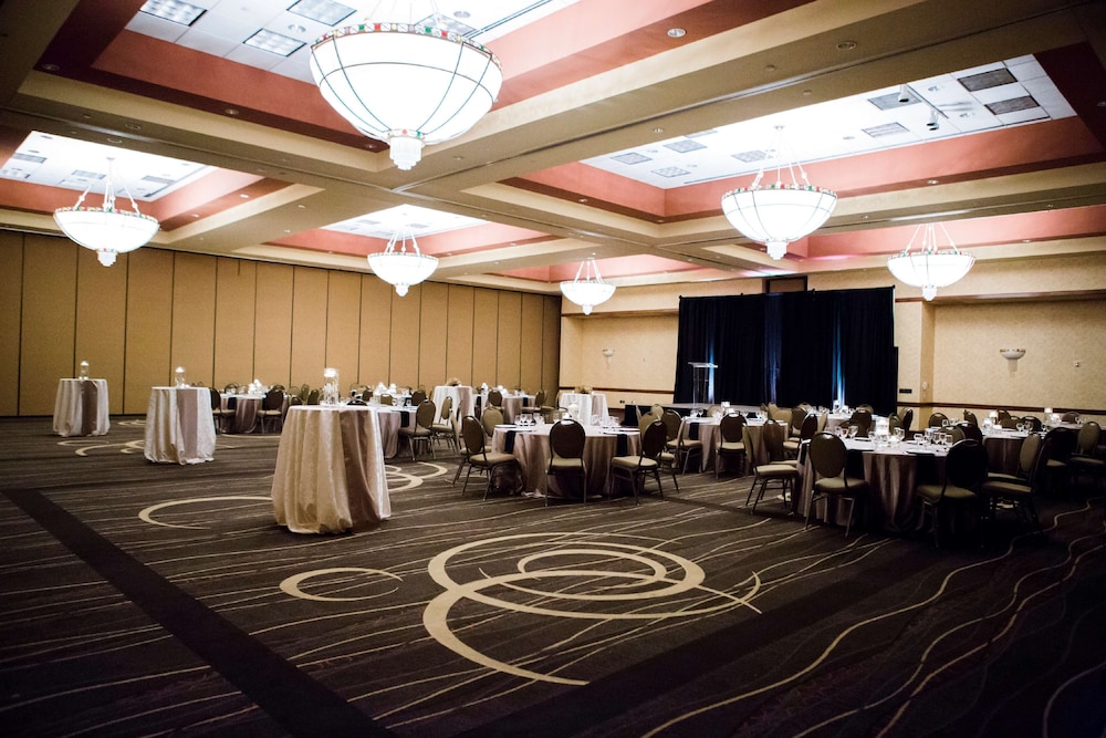 Embassy Suites by Hilton Franklin Cool Springs - photo 50