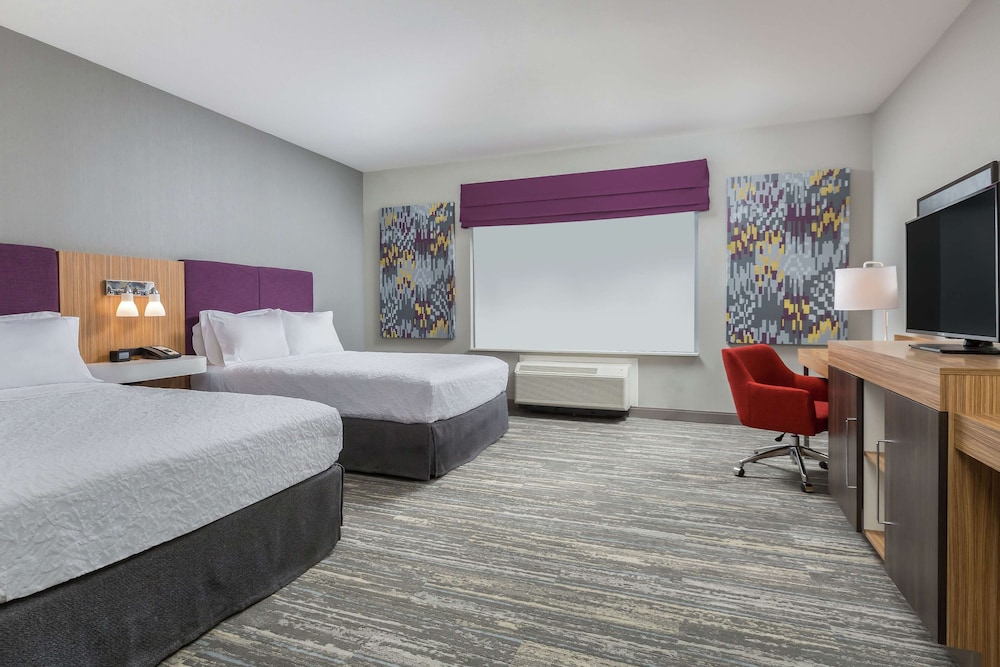 Hampton Inn & Suites Reno Sparks - photo 6
