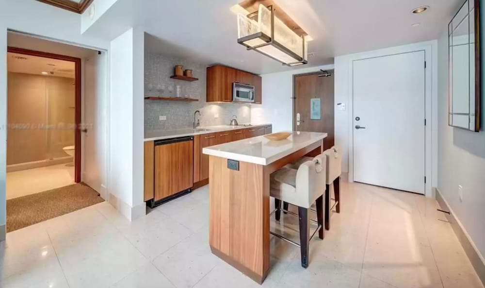 Luxury Condo Wellness Spa Resort By LMC - photo 12