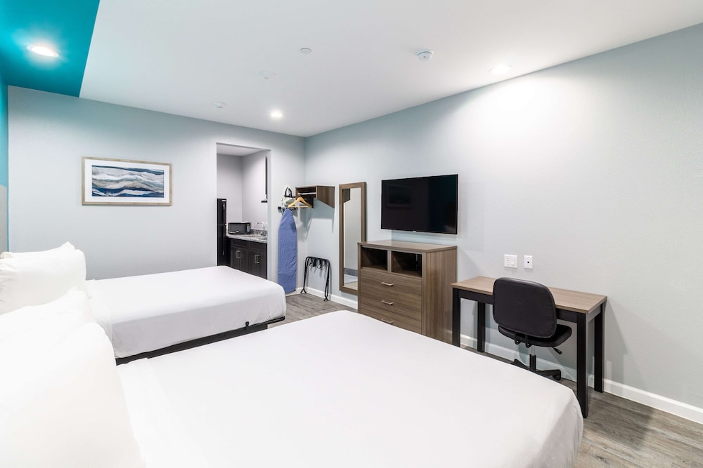 Americas Best Value Inn and Suites Kingwood IAH Airport - photo 11