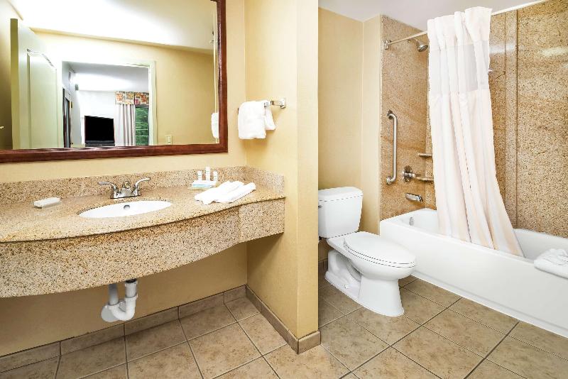 Hilton Garden Inn Fayetteville Fort Bragg - photo 126