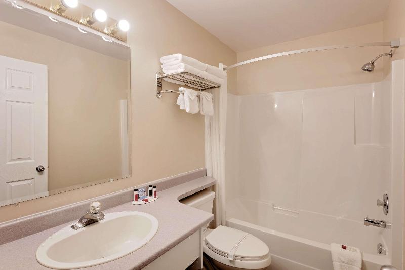 Knights Inn Grenada - photo 22