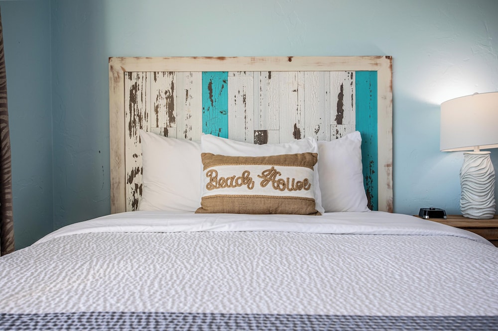 Beachfront Inn - photo 18
