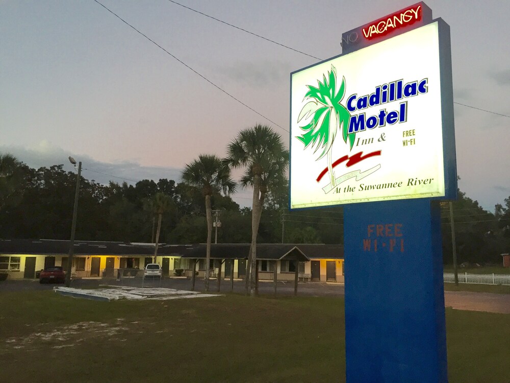 Cadillac Motel Fanning Springs - photo 18