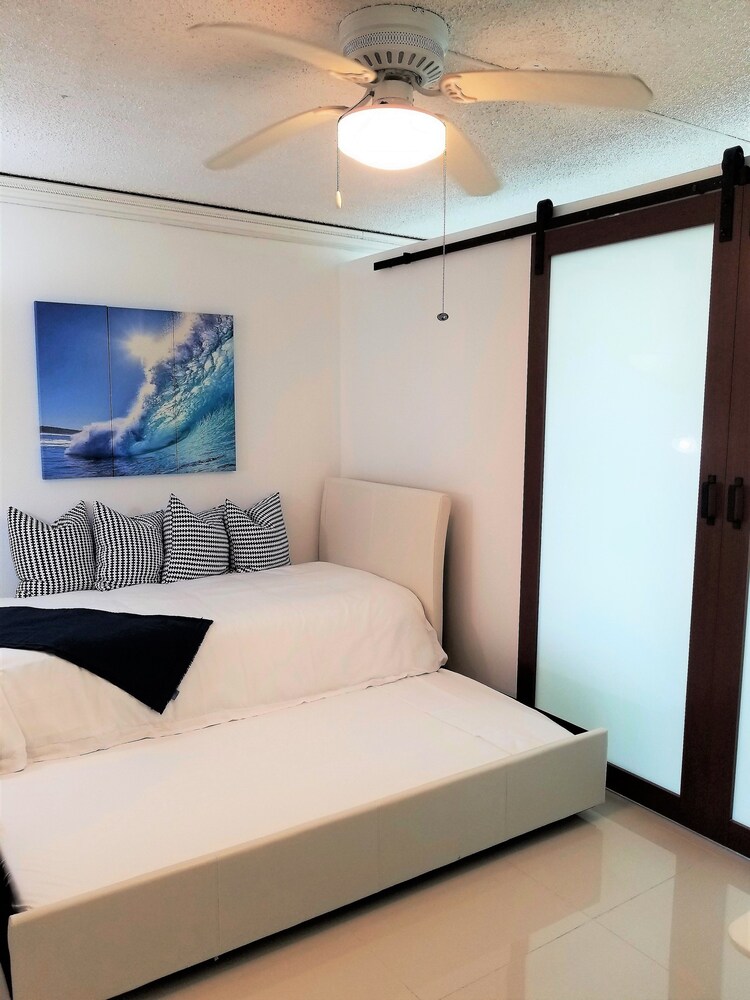 Luxury Apartments ESJ Towers at Mare — Carolina — photo 5