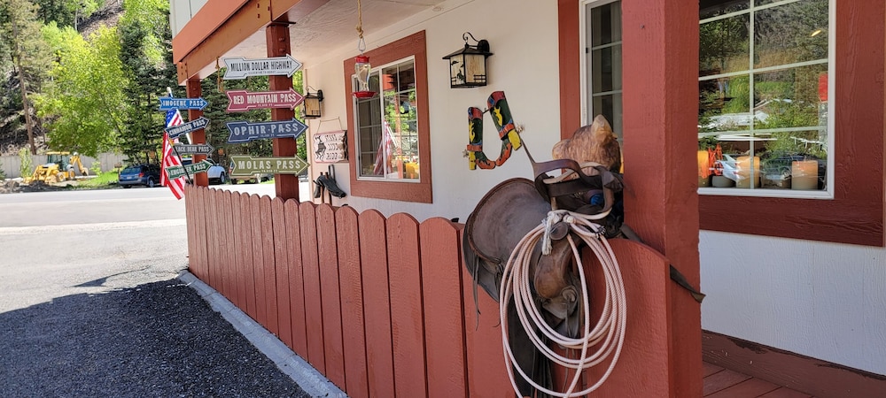 Hot Springs Inn - photo 110