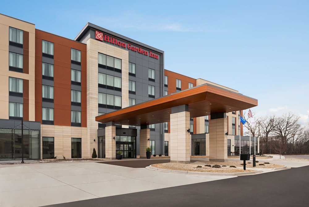 Hilton Garden Inn Milwaukee Brookfield Conference Center WI - photo 34