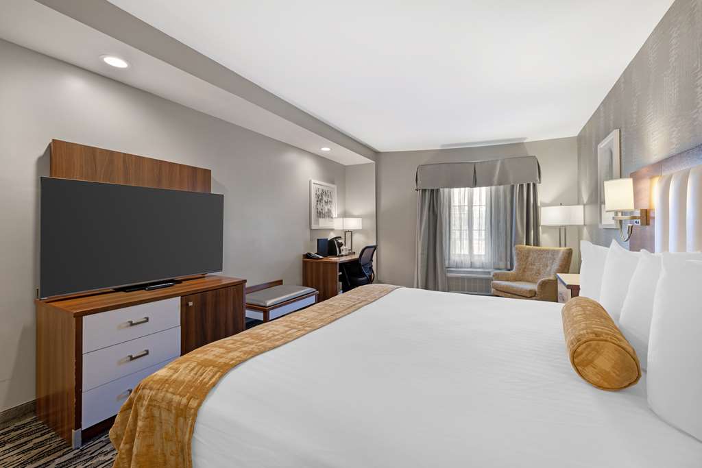 Best Western on the Avenue - photo 21