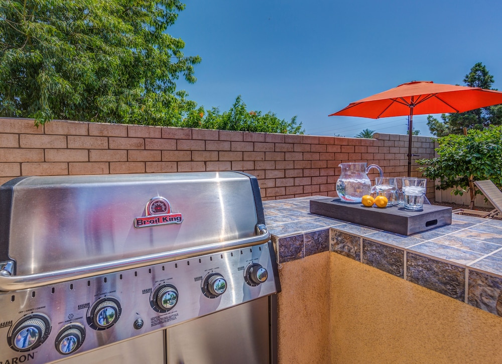 Magnolia by Avantstay Magnificent Coachella Valley Oasis w Pool & Spa - photo 11