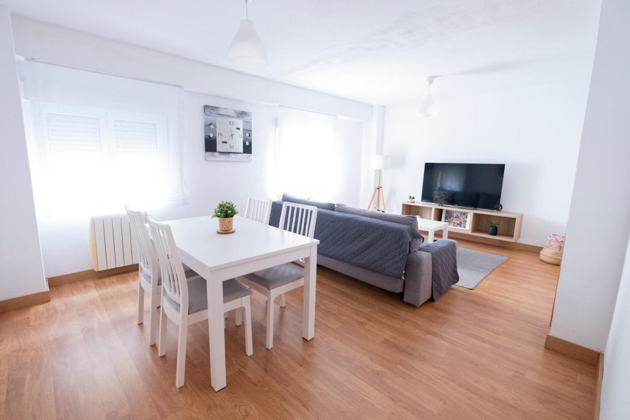 La Casina De Leo Y Mia Centro De Gijon 6p Wifi Vut 3398 As — Gijon