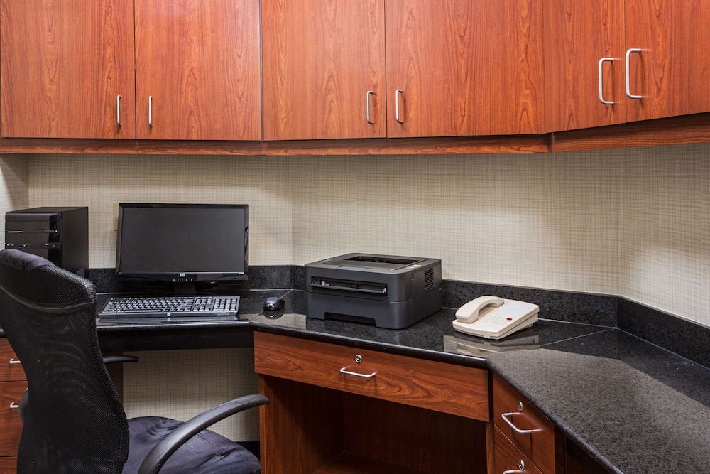 Hampton Inn Clearfield - photo 22
