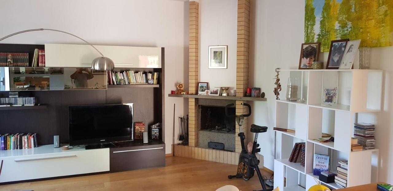 Romantische Villa Am Meer Mit Kamin Zoomarine Cinecitta World — 4-Star Luxury Hotel in Pomezia, Italy