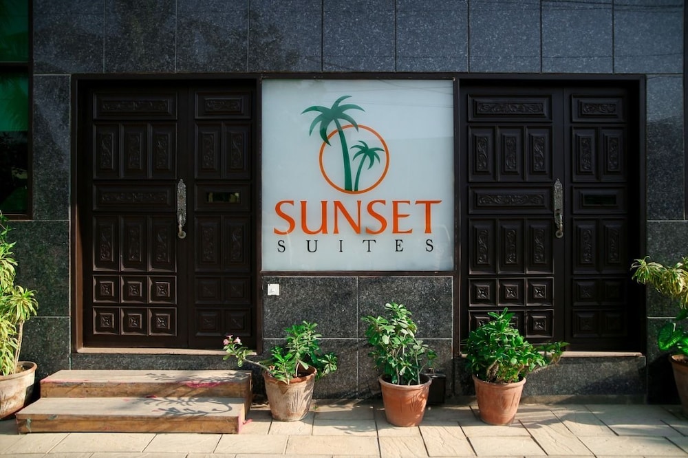 Sunset Suites - carbon neutral hotel in Karachi