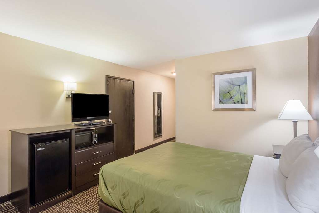 Quality Inn & Suites Caseyville St. Louis - photo 8