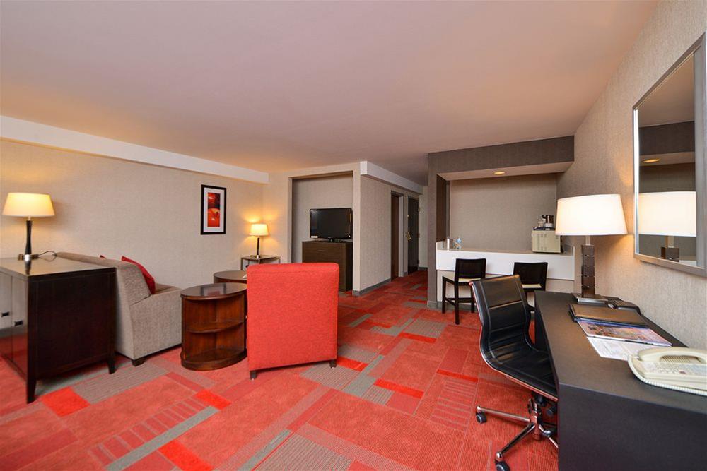 Radisson Hotel Madison - photo 42