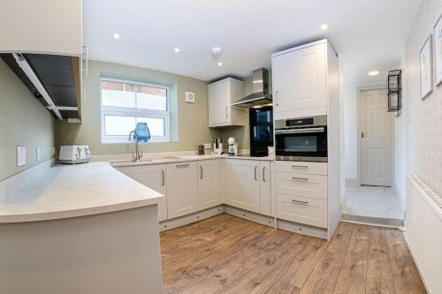 Apartment West with free parking