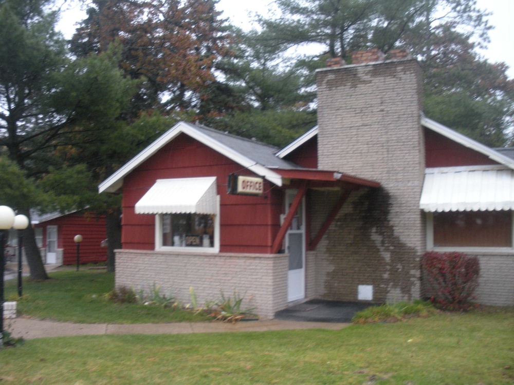 Woodland Motor Lodge - photo 2
