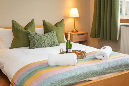 4 Bedrooms Families Contractors Free Parking in Sheffield, United Kingdom