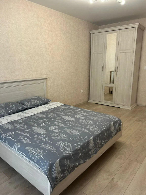 V Tsentre Goroda Flat — Kopeysk — photo 5