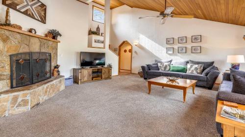 Modoc 13 - carbon neutral hotel in Sunriver