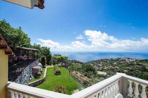Villa Turtle — 4-Star Luxury Hotel in Massa Lubrense, Italy