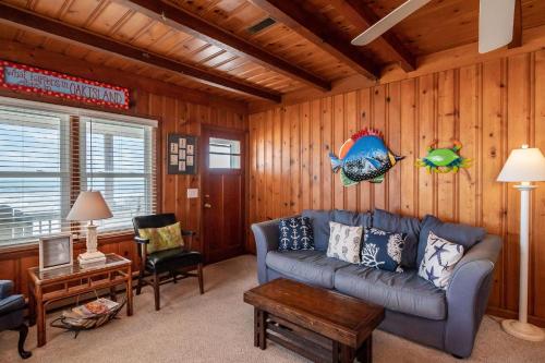 Lowe Tide by Oak Island Accommodations - photo 6