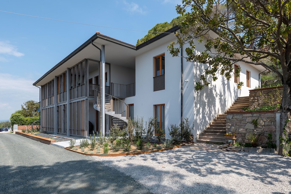 Villa Curiel — 4-Star Luxury Hotel in Castagneto Carducci, Italy