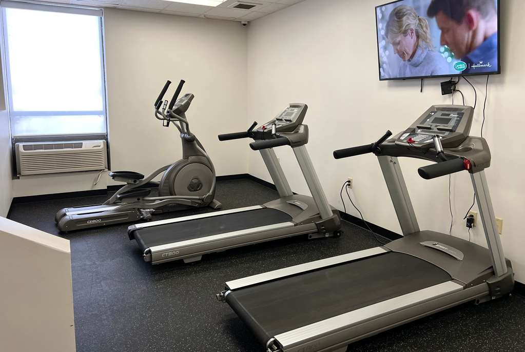 AmericInn by Wyndham Rochester Near Mayo Clinic - photo 17