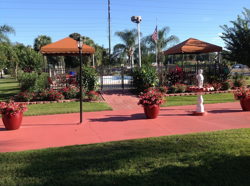 Silver Princess Motel - photo 21