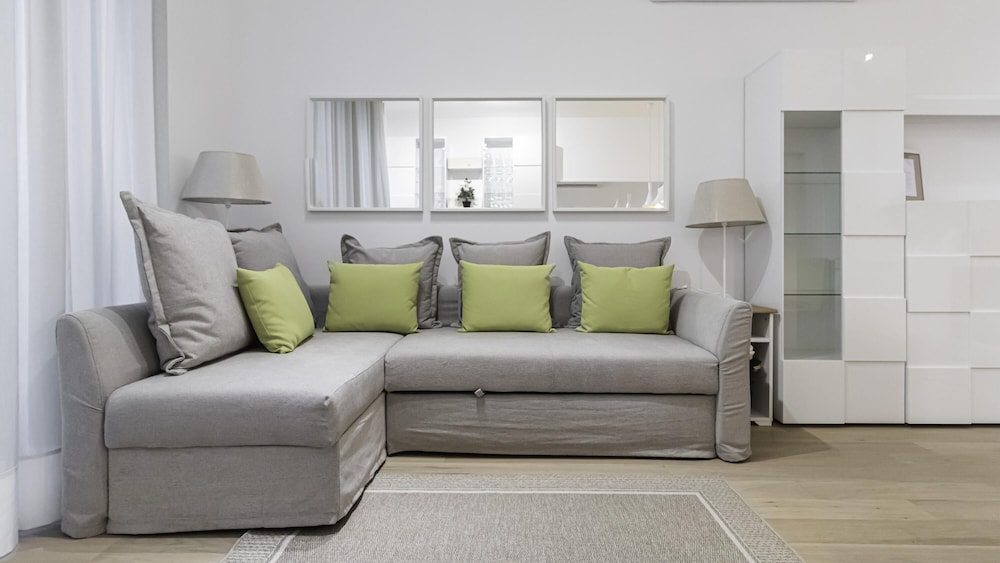 Italianway Comfort Compagnoni 12 Suite Mirabel — 4-Star Luxury Hotel in Milan, Italy