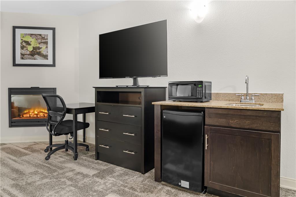 Best Western Lakewinds - photo 26