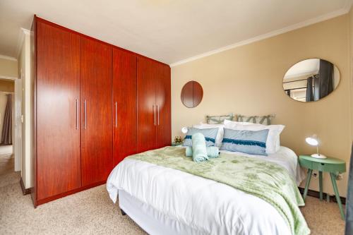 Beachfront 3rd floor 2 bedroom w communal swimming pool B16 Blouberg