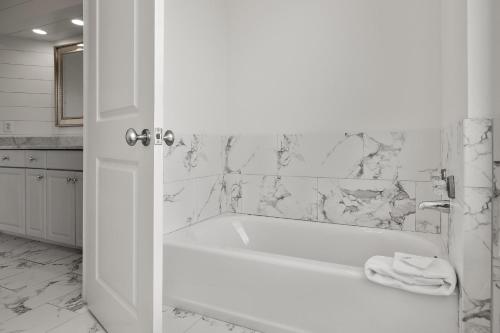 Tivoli Terrace 5404 - photo 28