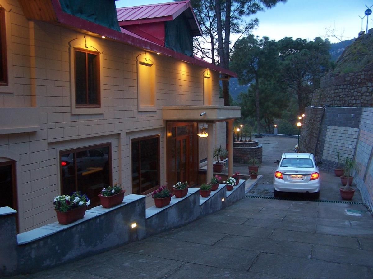 Forest Ville Hotel And Resort in Kasauli, India