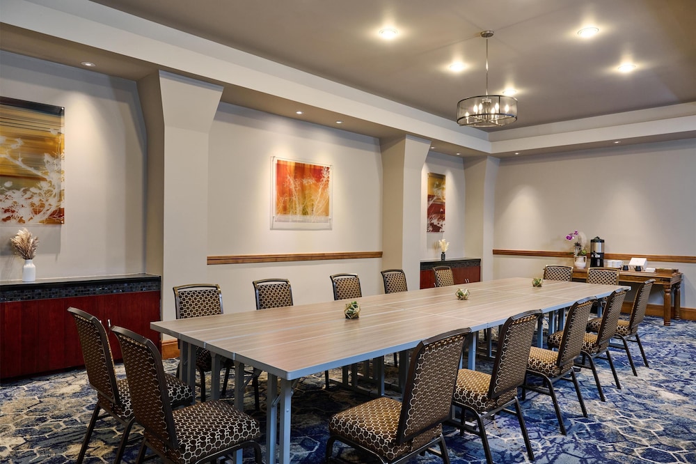 Juniper Hotel Cupertino Curio Collection by Hilton - photo 47