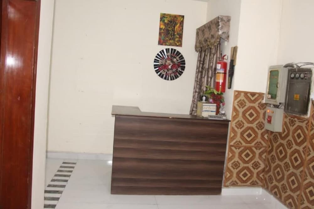 Decent Palace Hotel - last minute hotel in Lahore