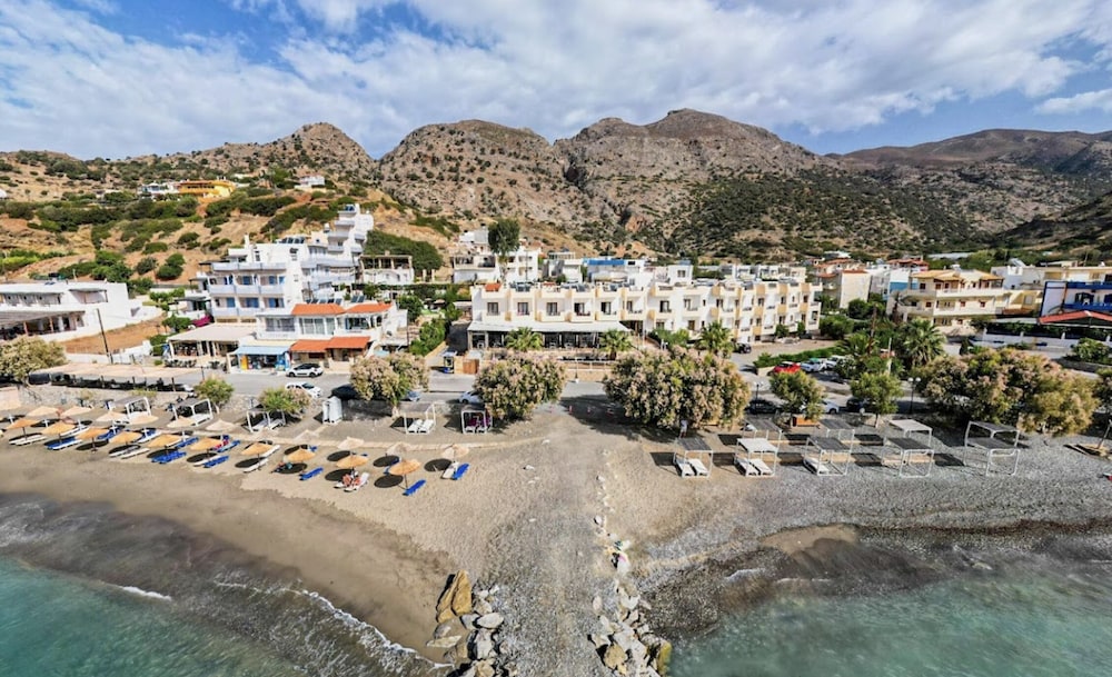 Triton Authentic Cretan Hotel — 4-Star Luxury Hotel in Irakleion, Greece