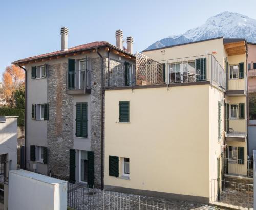 Residenze Lariane — 4-Star Luxury Hotel in Colico Piano, Italy