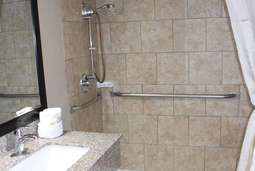 Days Inn & Suites by Wyndham Springfield on I 44 - photo 27