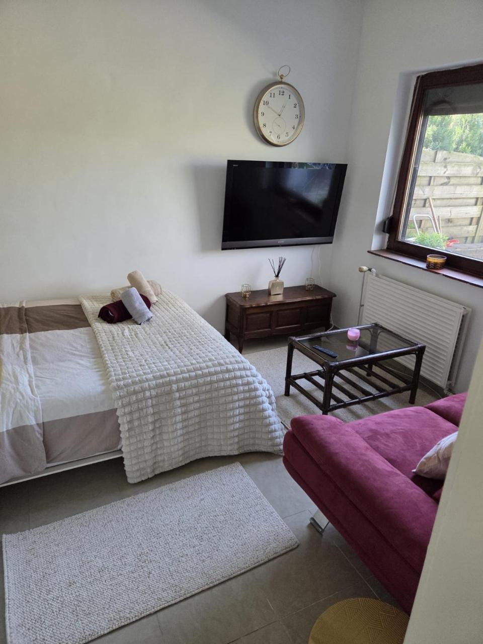 Studio Cozy Avec Terrasse — hotel in Vilvoorde