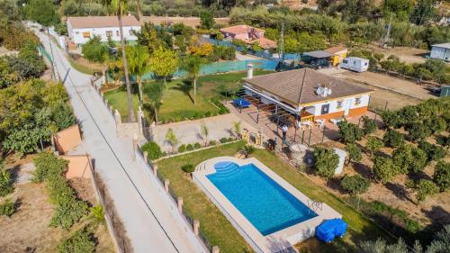 Cubo's Sporting Villa Paloma — 4-Star Luxury Hotel in Alhaurin El Grande, Spain