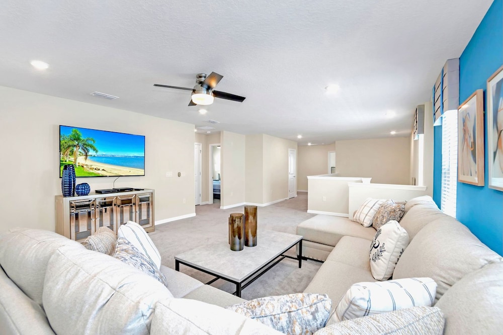 Upstay Windsor Island Resort Home w Pool Spa BBQ - photo 22