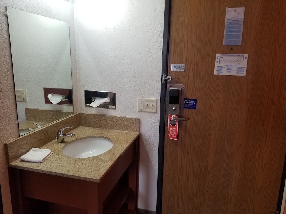 Reliance Inn - photo 21