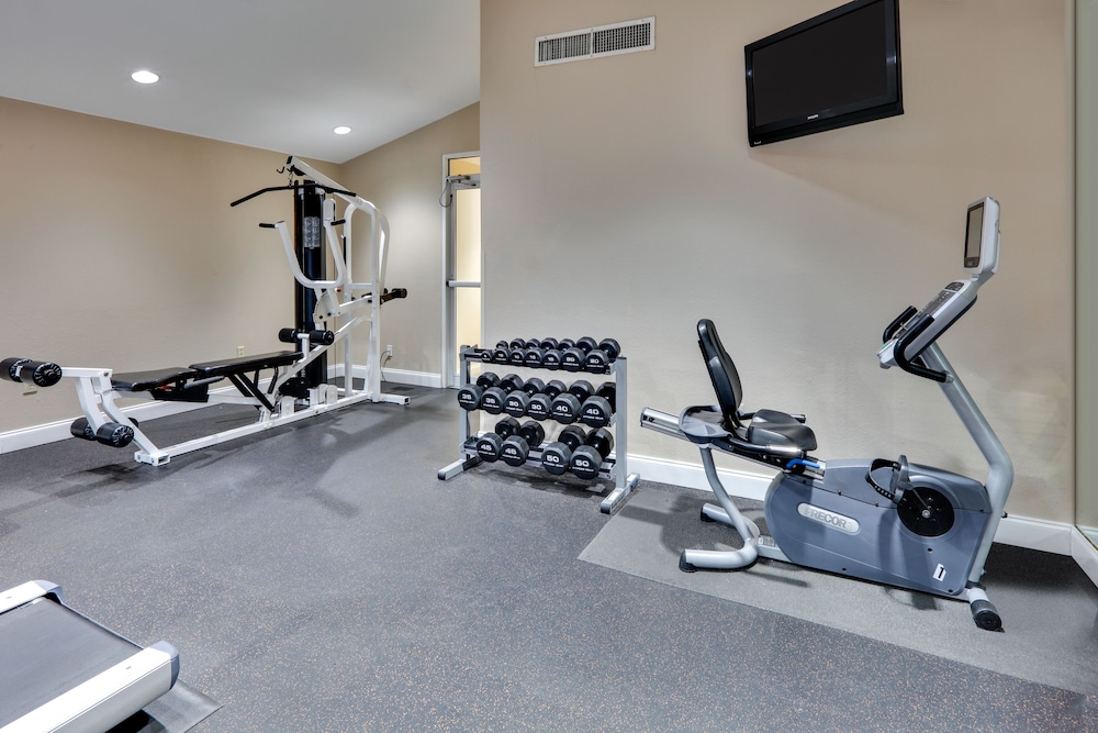 Candlewood Suites Market Center by IHG - photo 20