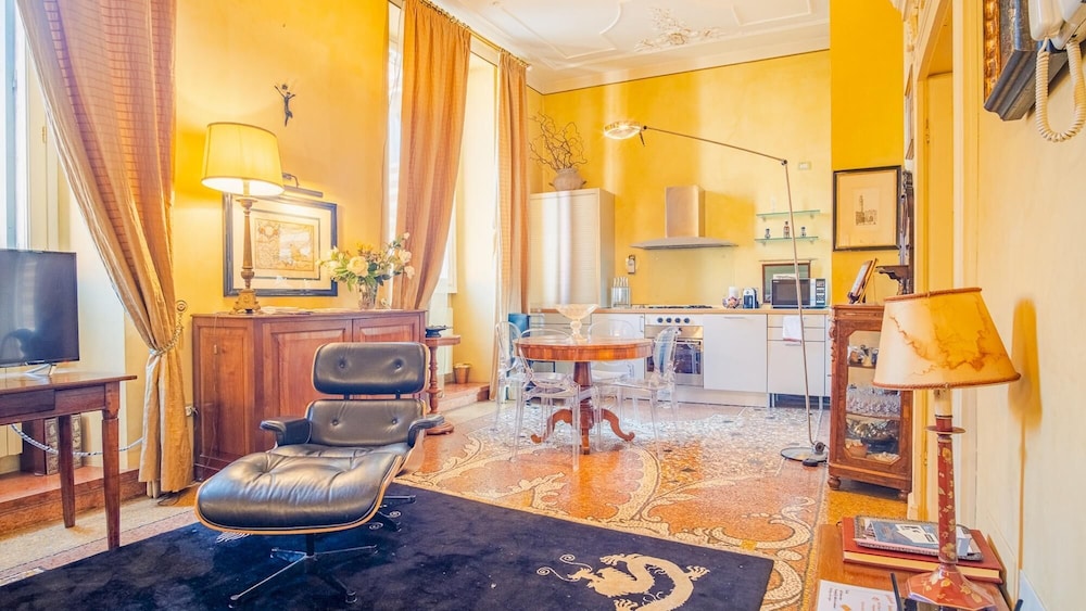 Residenza dei Signori Italian Homing — 4-Star Luxury Hotel in Verona, Italy