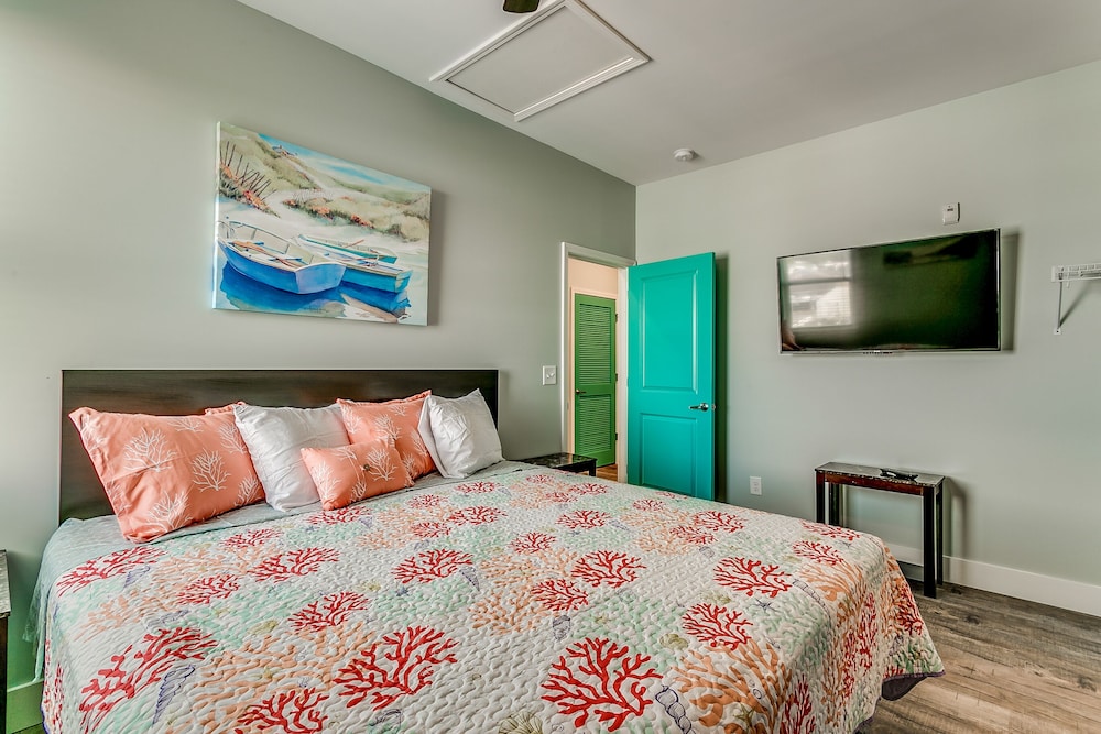 Together Resorts Cherry Grove Resort at 5405 B N Ocean Blvd - photo 11