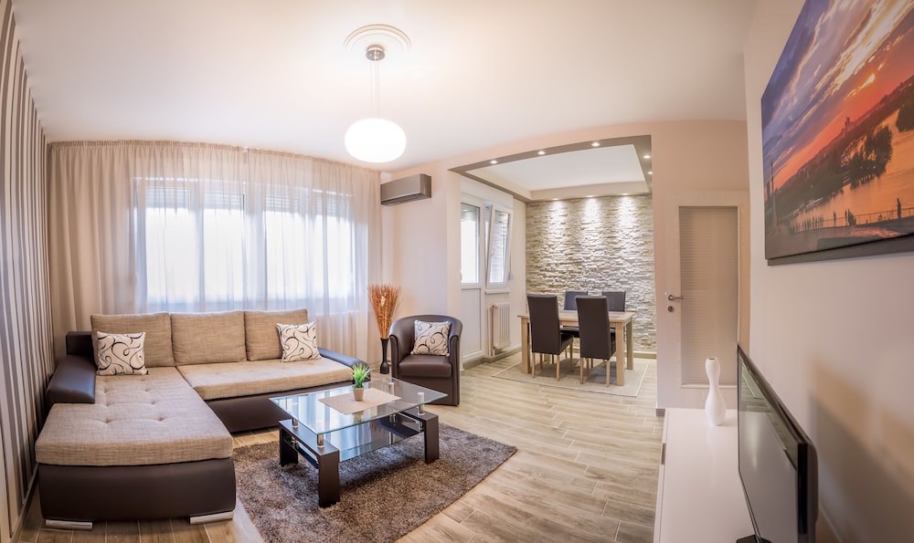 Feel Belgrade Downtown Apartment — 4-Star Luxury Hotel in Belgrade, Serbia