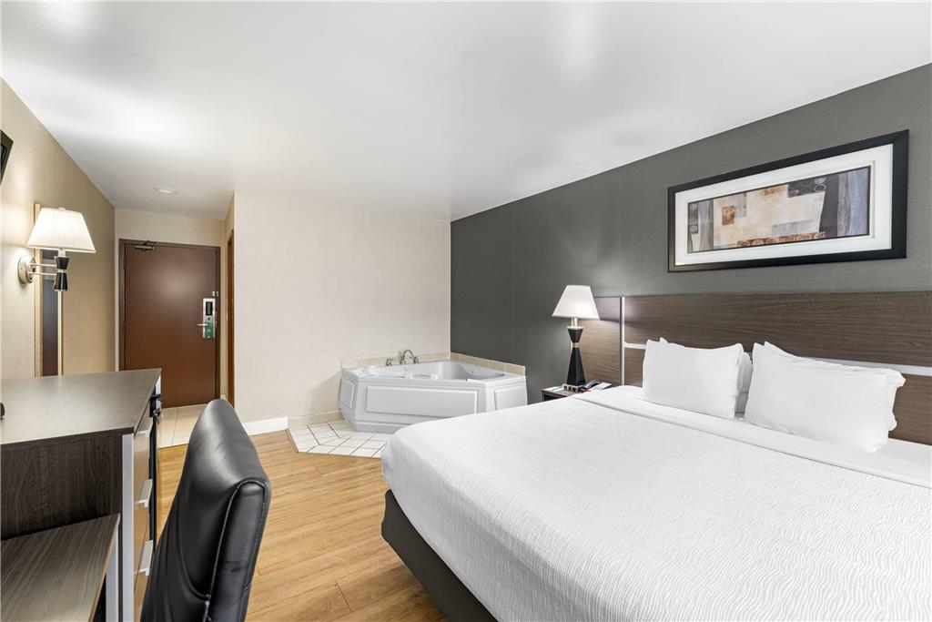 Quality Inn Niagara Falls Blvd - photo 23